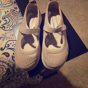 Comfortable Skechers